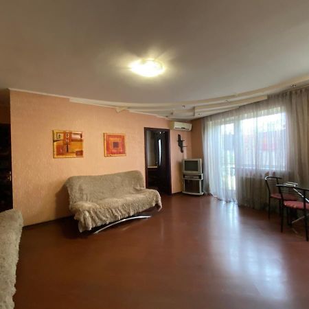 דנייפרופטרובסק Comfy Apartment Most City Area מראה חיצוני תמונה